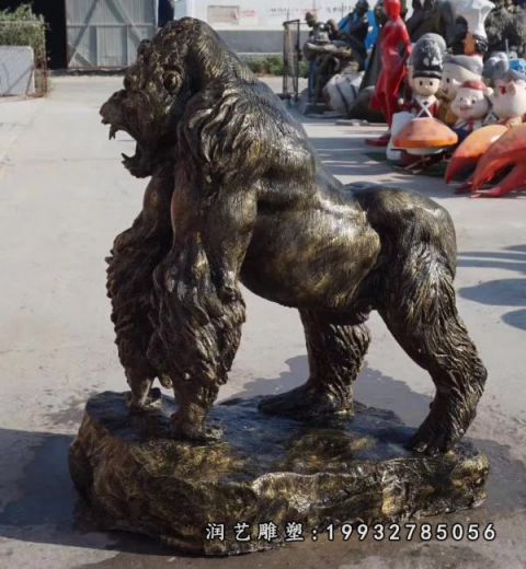 商业街猩猩铜雕
