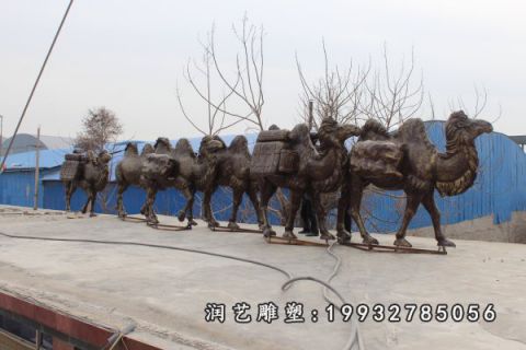 商场骆驼动物铜雕