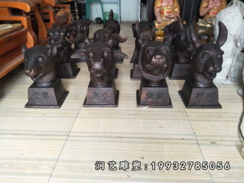 步行街十二生肖铜雕