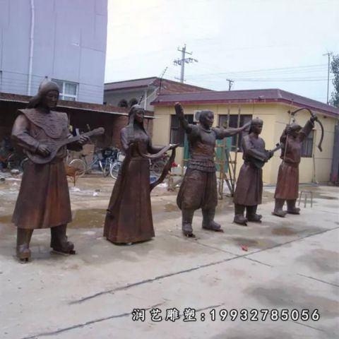演奏人物城市铜雕