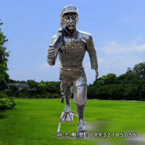 步行街红军铜雕人物