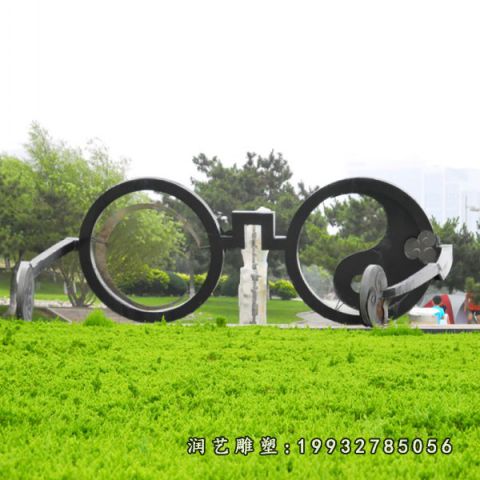 街道不锈钢眼镜雕塑