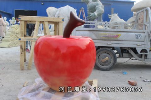 商业街玻璃钢苹果雕塑