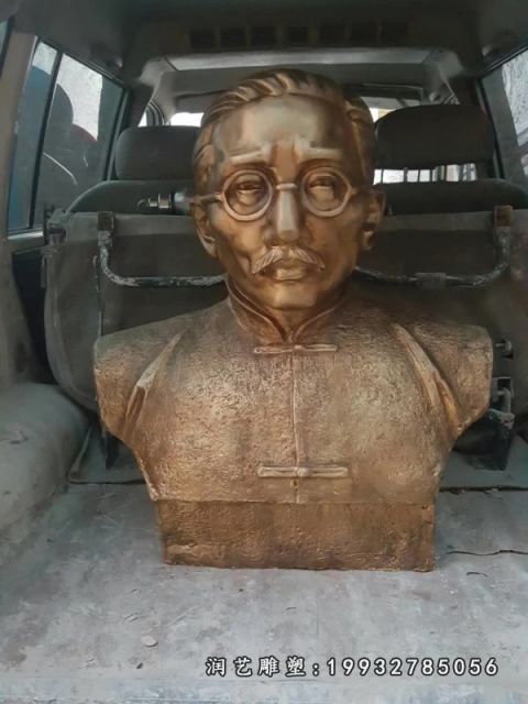 街道蔡元培铜雕