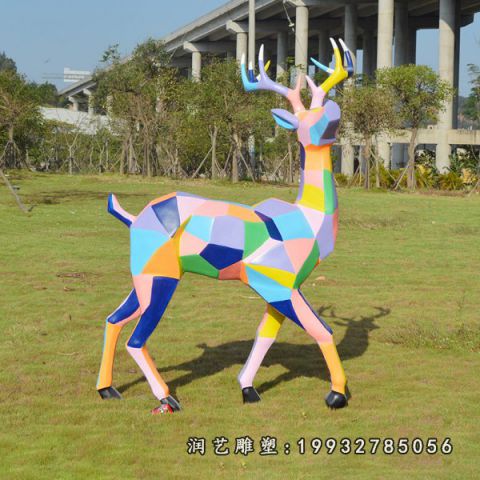 城市玻璃钢动物鹿雕塑