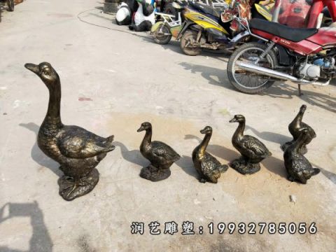 动物步行街铜雕