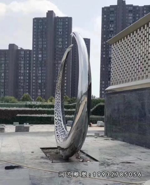公司不锈钢月亮雕塑