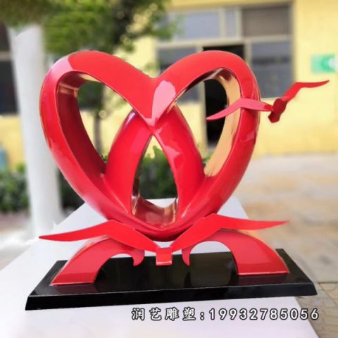 公园不锈钢景观心形雕塑